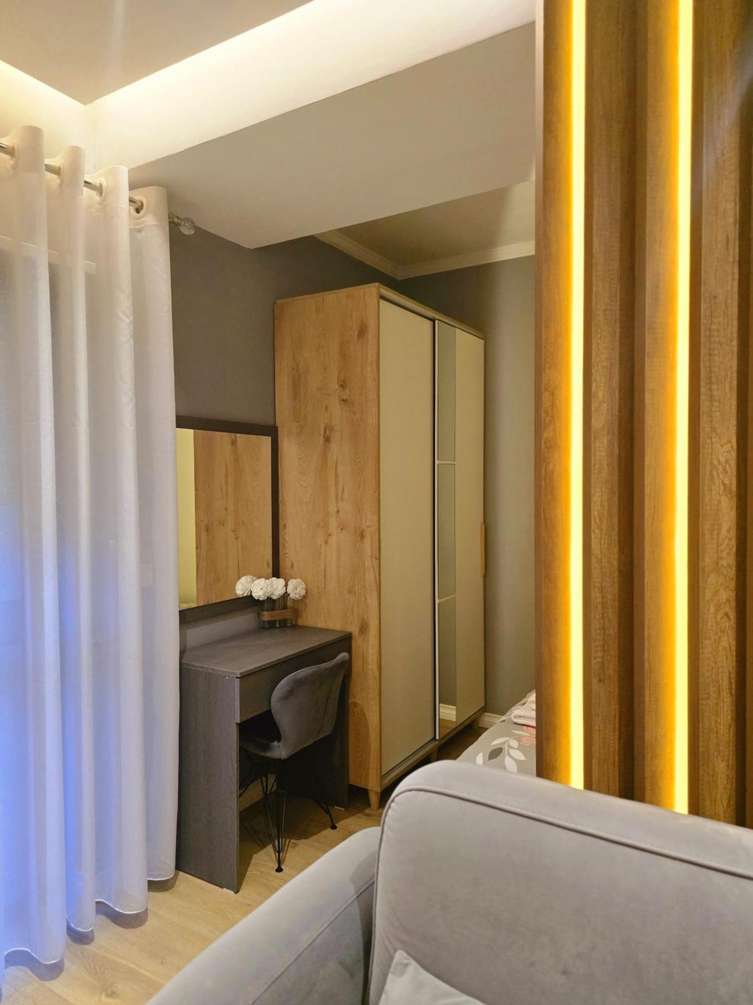 Sunny Apartment - Blloku Tirana, Near Lake Bagian luar foto